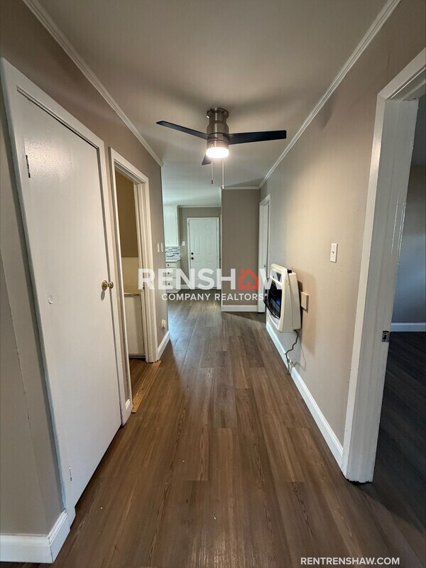 Foto del edificio - 913 Harrell Ave