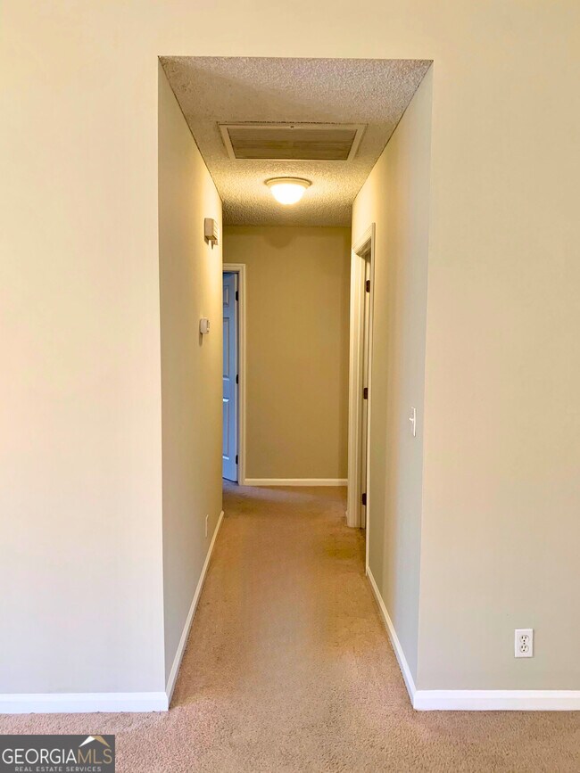 Foto del edificio - 102 Hopi Ct