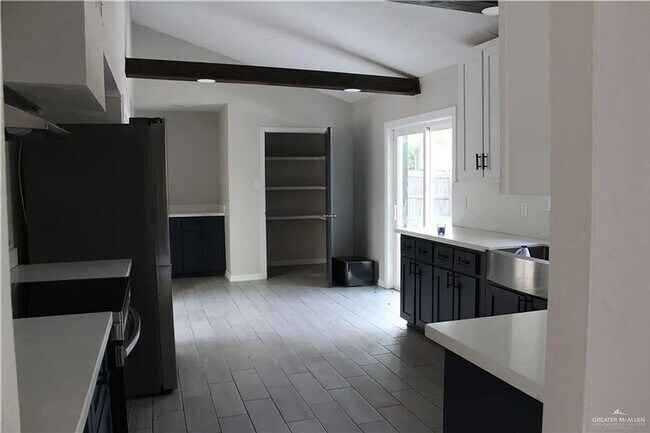 Foto del edificio - Spacious 3BR House in McAllen
