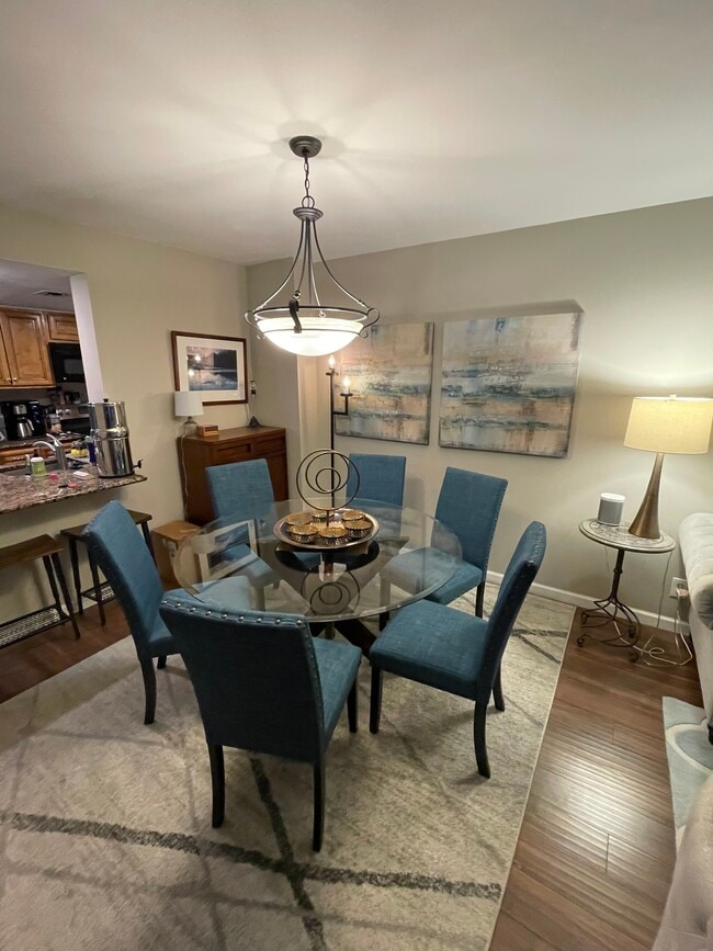 Dining area - 1777 Larimer St