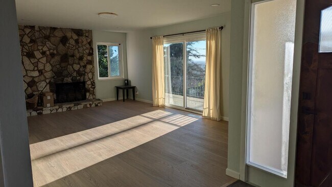 Foto del edificio - 1187 Overlook Ave