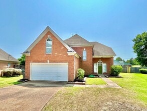 Building Photo - 8611 High Cotton Cove