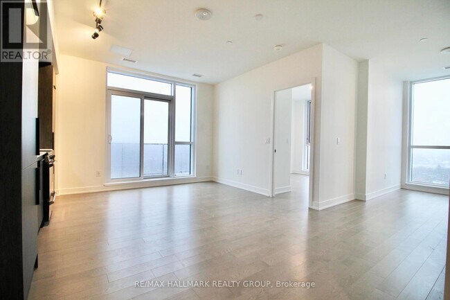 Photo du bâtiment - 560-1560 Rideau St