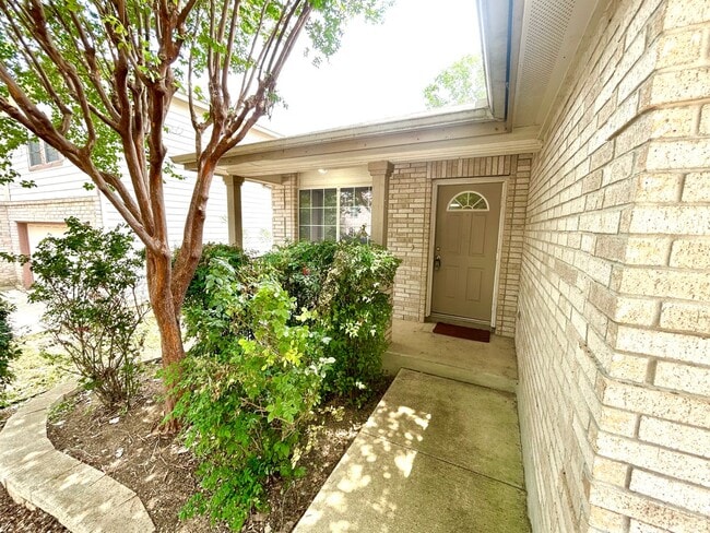 Building Photo - ** Application Received** Available Now! B...