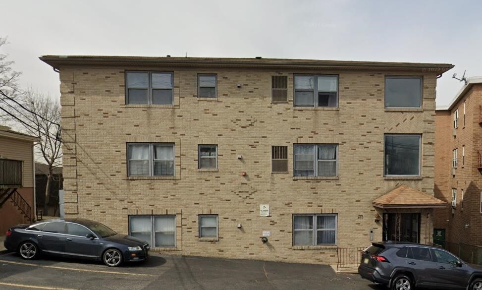 450 Harding Pl Unit 3B, Fairview, NJ 07022 Condo for Rent in Fairview