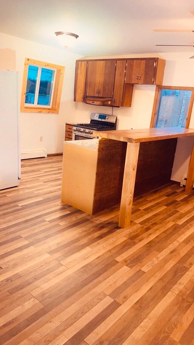 Foto del edificio - 1601 N Basie Point Cir