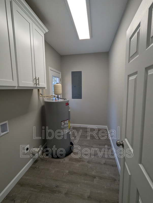 Building Photo - 277 Myrtle Ave