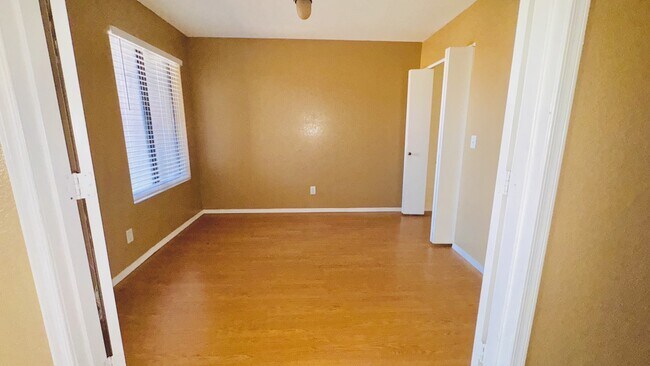 Foto del edificio - 8625 E Belleview Pl