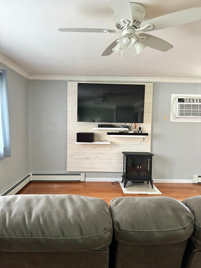 170 Magnolia Dr Unit Selden, Selden, NY 11784 Apartments in Selden