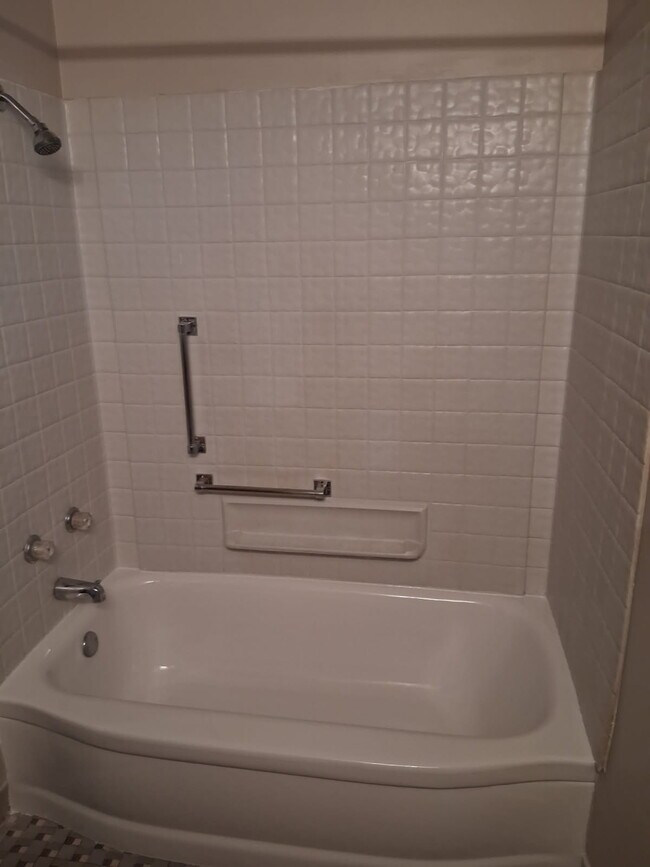 Foto del edificio - 5733 W Birch Ave