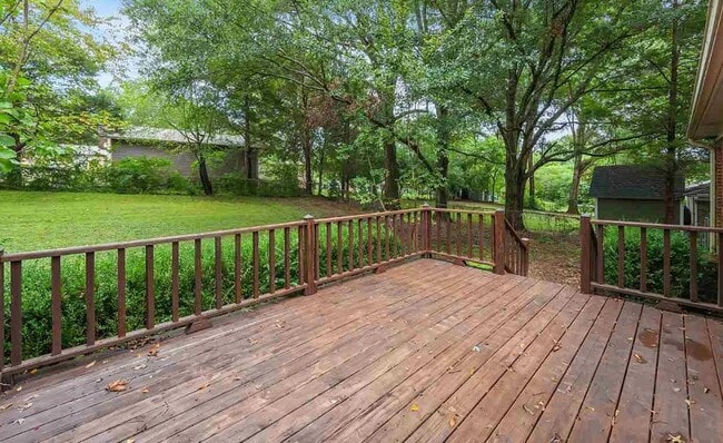 Foto del edificio - 143 Hopper Barker Rd