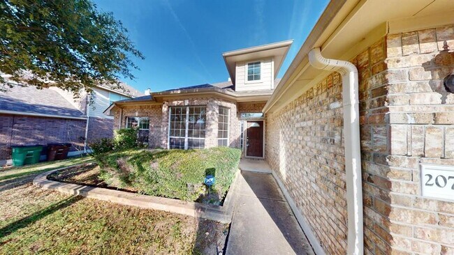 Building Photo - 20717 Bellerive Dr