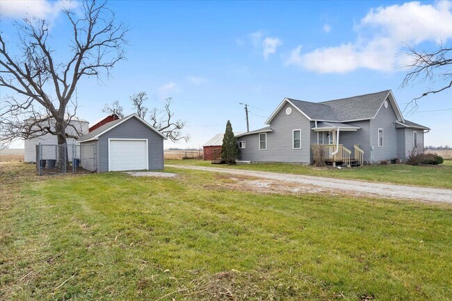 Foto del edificio - 3037 Swan Lake Rd NE