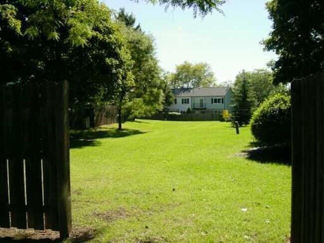 Foto del edificio - 3603 Burbank Dr