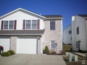 Building Photo - 3496 S Oaklawn Cir