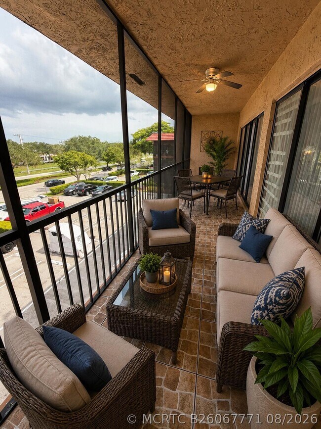 Foto del edificio - 2500 Coral Springs Dr