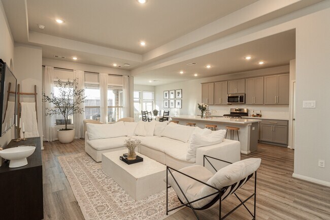 Foto del edificio - 16431 Elkcreek Dr