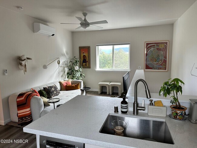 Foto del edificio - 1902 Old Mission Dr