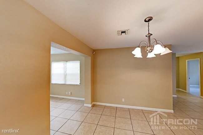 Foto del edificio - 3631 NW 7th Pl