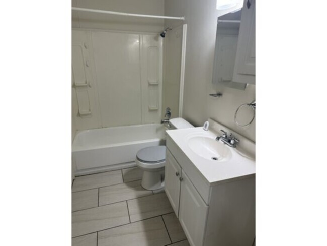 Foto del edificio - 2654 Everitte St