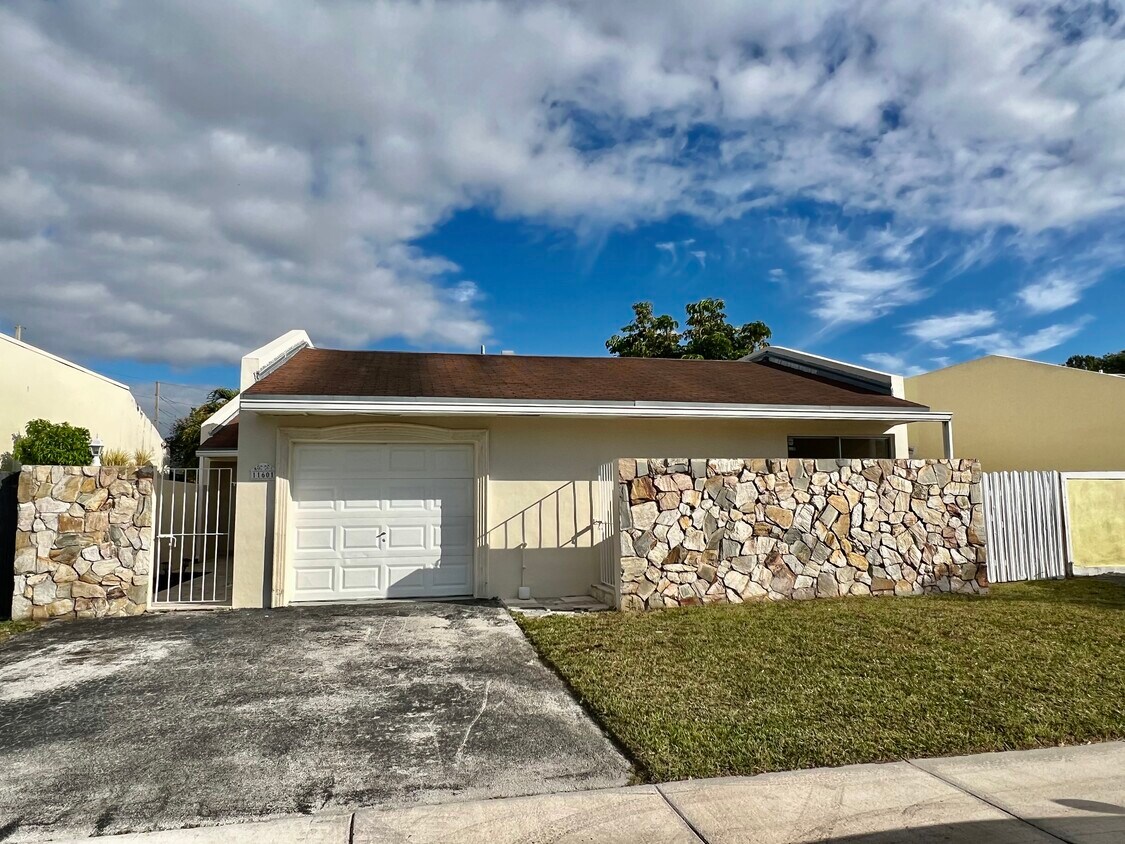 Foto principal - 11601 SW 81st Ter