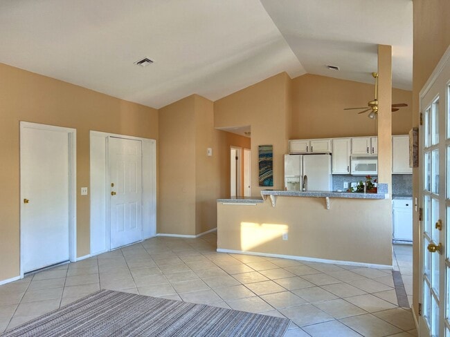 Building Photo - LARGE REMODELED 4BR 2BA HOUSE WITH GARAGE, GRANITE COUNTERS, BUILT-IN BREAKFAST BAR, TILE FLOORS