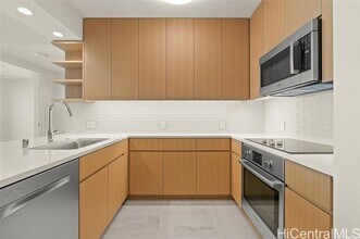 Building Photo - 1388 Kapiolani Blvd