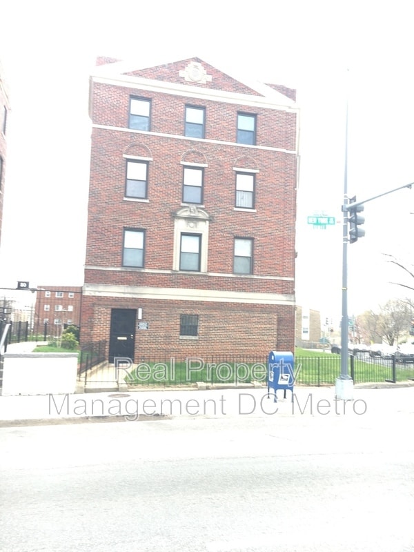 Primary Photo - 80 New York Ave NW