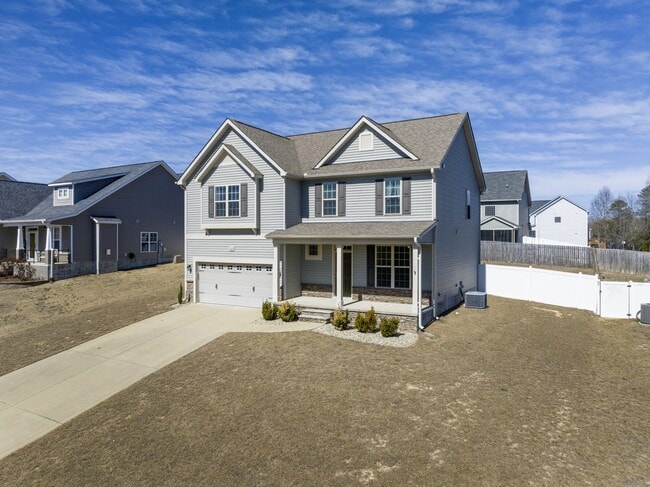 Building Photo - 223 Samuel Nicholas Dr