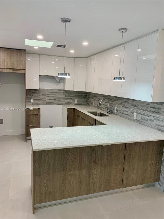 Foto del edificio - 8230 SW 81st Ct