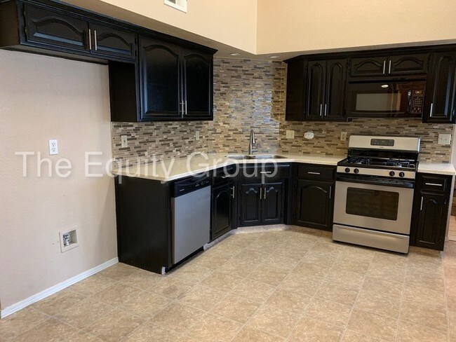 Foto del edificio - 4823 W Leighson Ave
