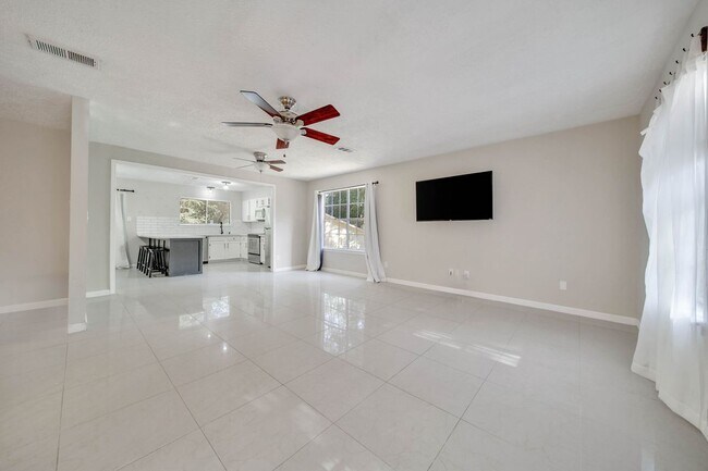 Foto del edificio - 2603 Rosewood Pl