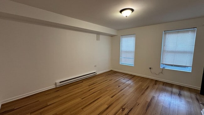 Building Photo - 915 N Monticello Ave