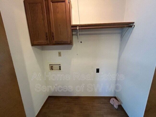 Foto del edificio - 2923 S Market Ave
