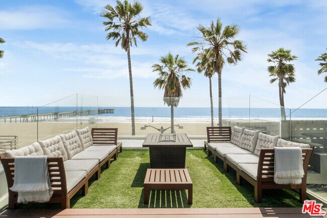 Building Photo - 2911 Ocean Front Walk