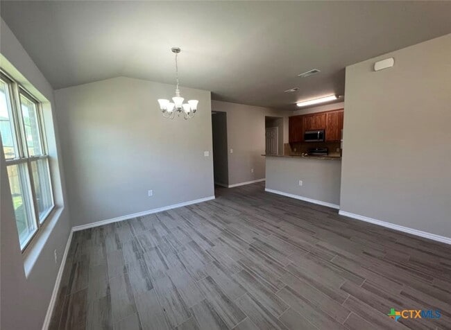 Building Photo - 343 Arnold Dr