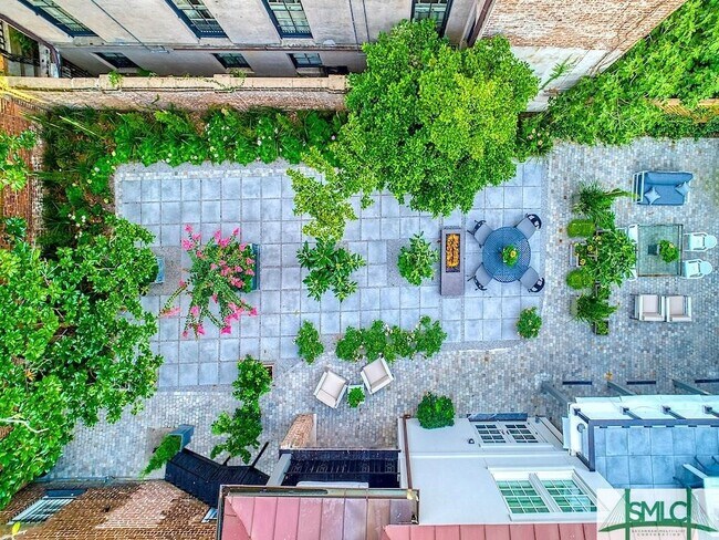 Foto del edificio - 23 W Gordon St