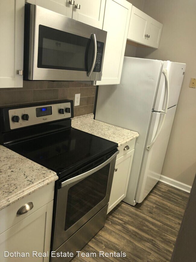 Building Photo - 2 br, 1.5 bath House - 116 Timbers Dr.