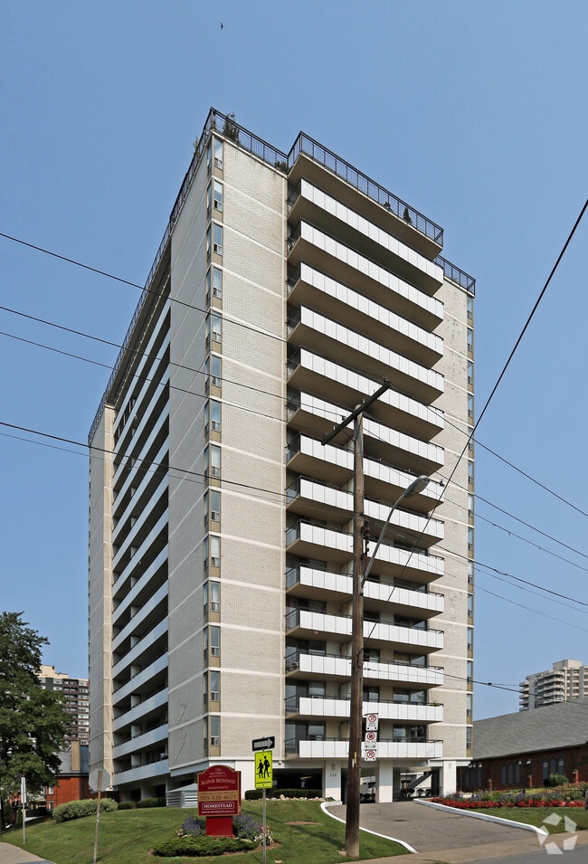 Building Photo - Blinkbonnie
