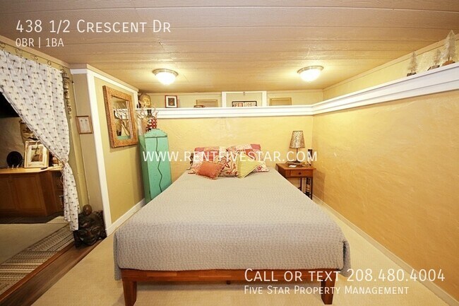 Building Photo - Fully Furnished Studio Apartment Near ISU!