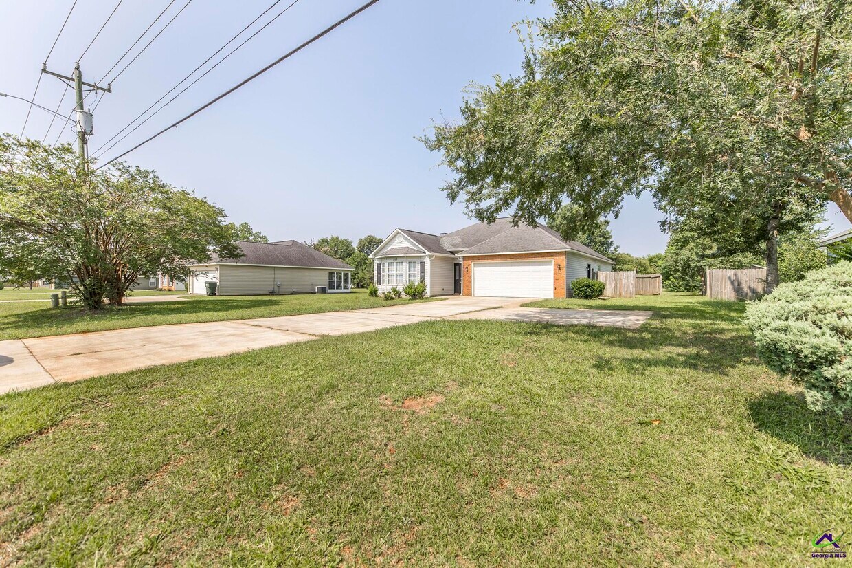 Primary Photo - 300 Peach Blossom Rd