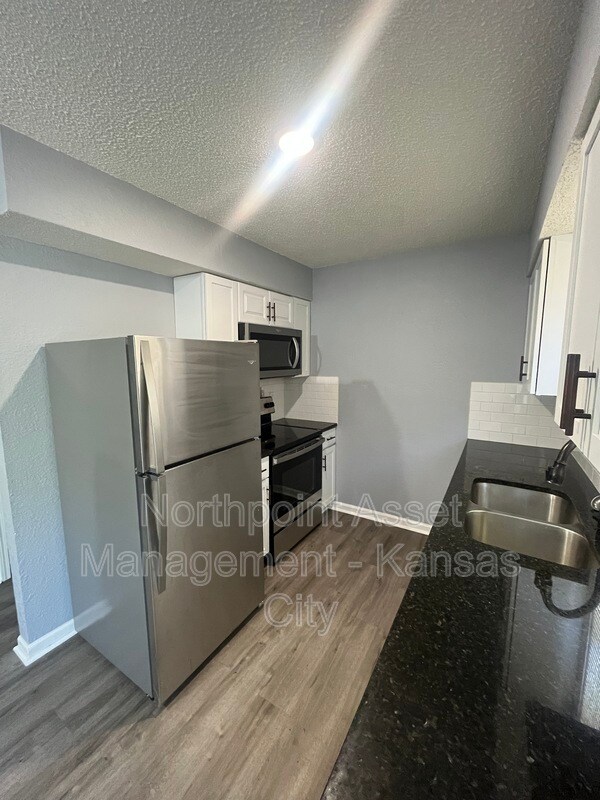 Foto del edificio - 401 NE Highland Ln