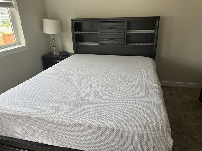 Building Photo - 5026 86th Ave NE