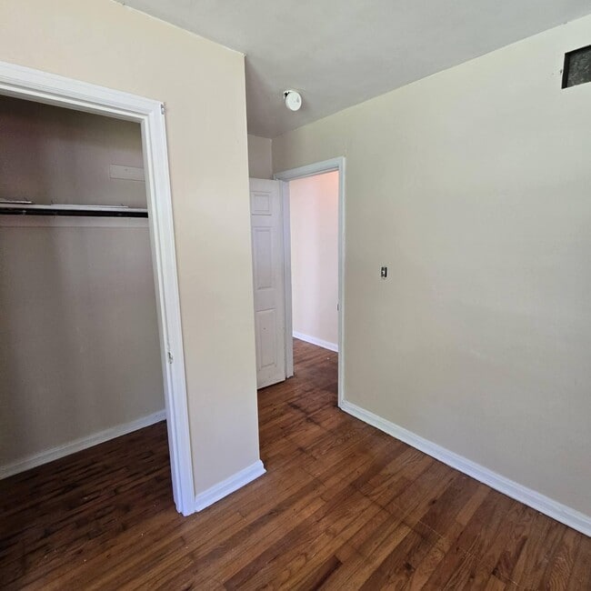 Foto del edificio - 826 Grant St