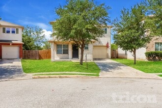 Building Photo - 7307 Circle Farm