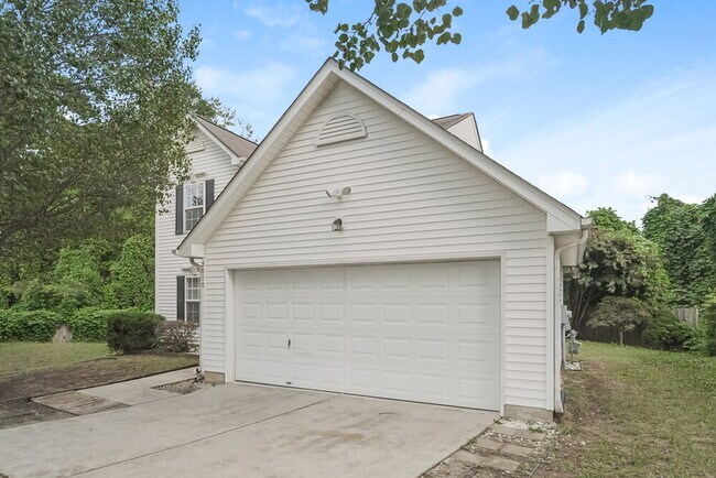 Building Photo - 8810 Belle Bragg Way