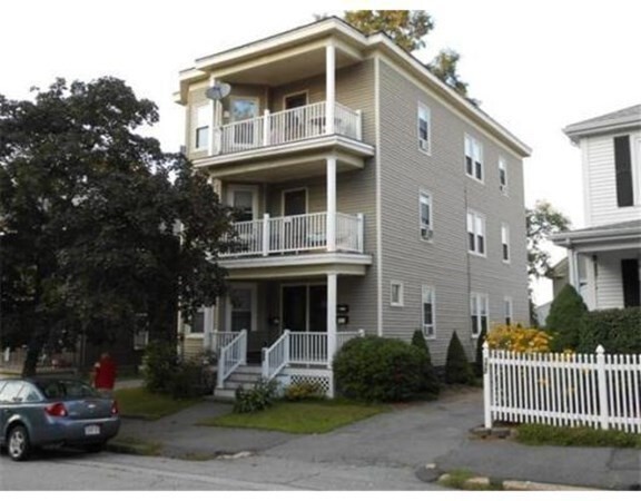 Foto del edificio - 179-181 Grove St