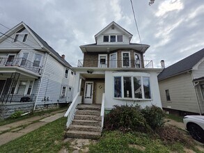 Building Photo - 439 Cambridge Ave