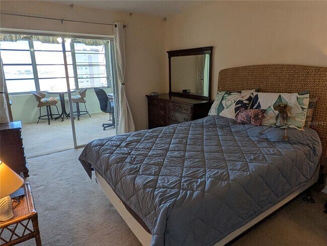 Foto del edificio - 4575 Cove Cir