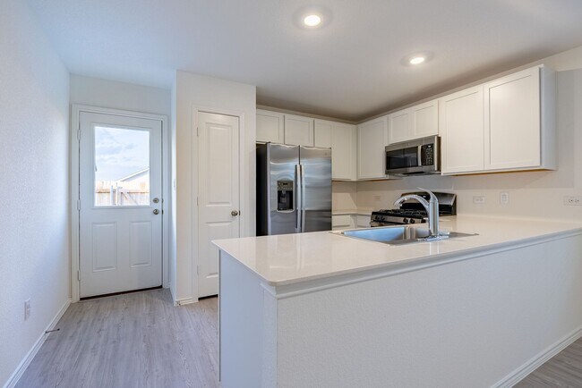 Foto del edificio - Stunning 3 bedroom, 2 bathroom home in Kyle!!!